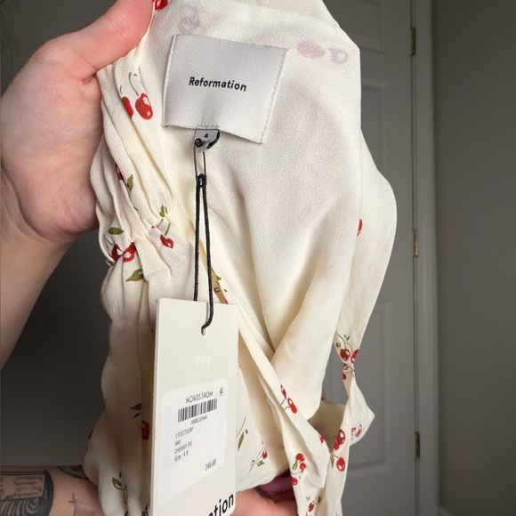 NWT Reformation Cream cherry mini dress Small - Picture 4 of 4
